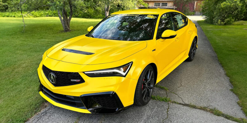 Acura Integra Type S in Satin Yellow | Sunnyside Acura