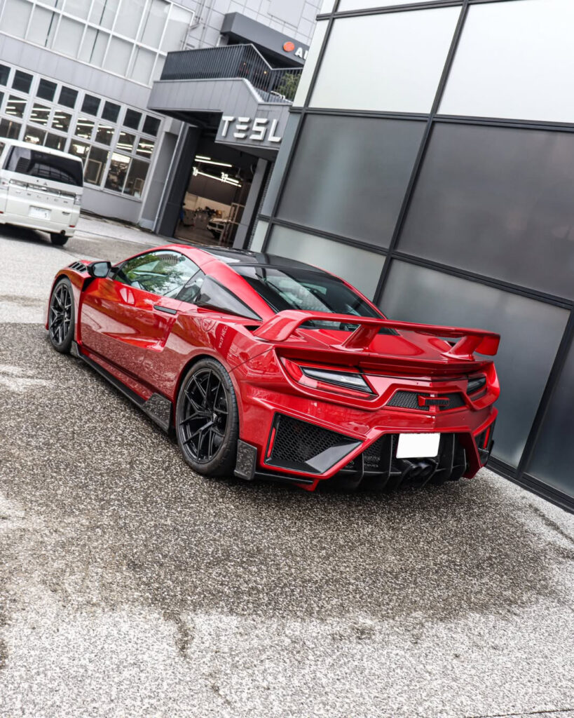 NSX LEGAVELO V2R in Crimson Metallic
