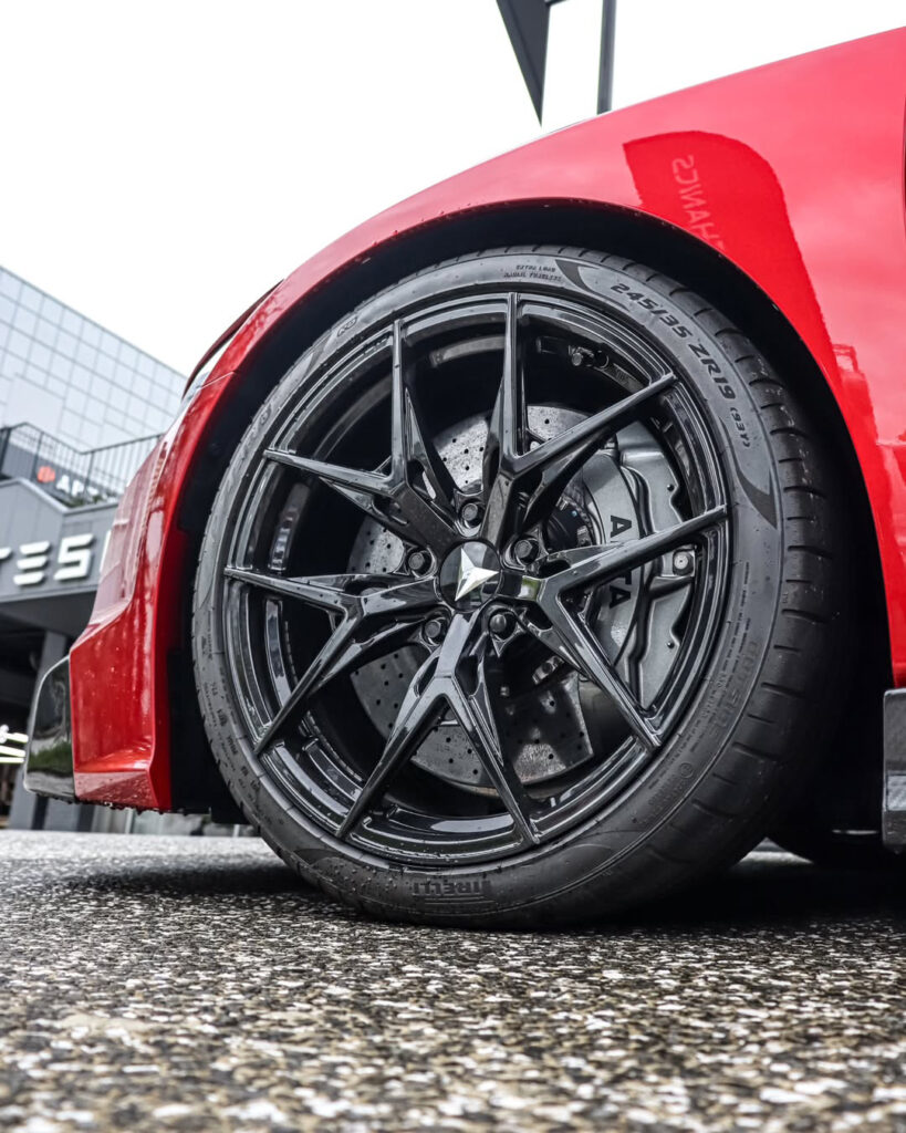 NSX LEGAVELO V2R in Crimson Metallic